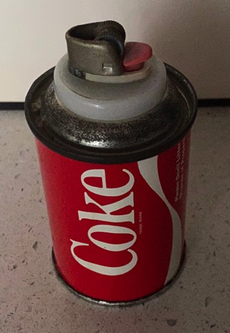 07770-1 € 4,00 coca cola aansteker in blikje.jpeg